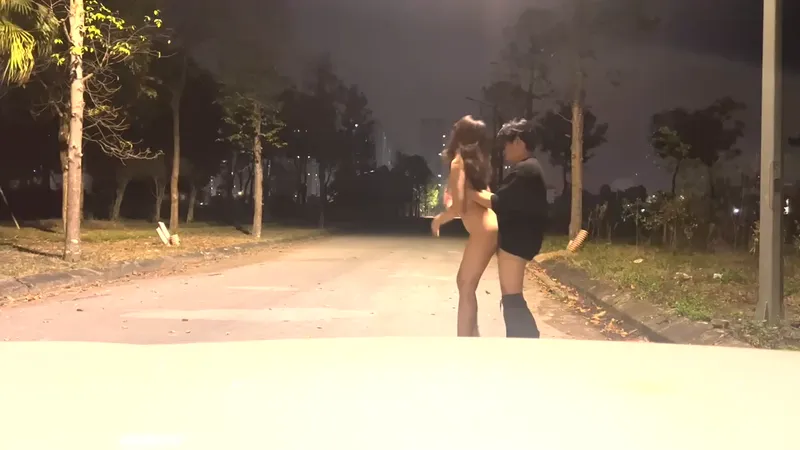 Hành trình dụ người tình dâm chơi public phần 2